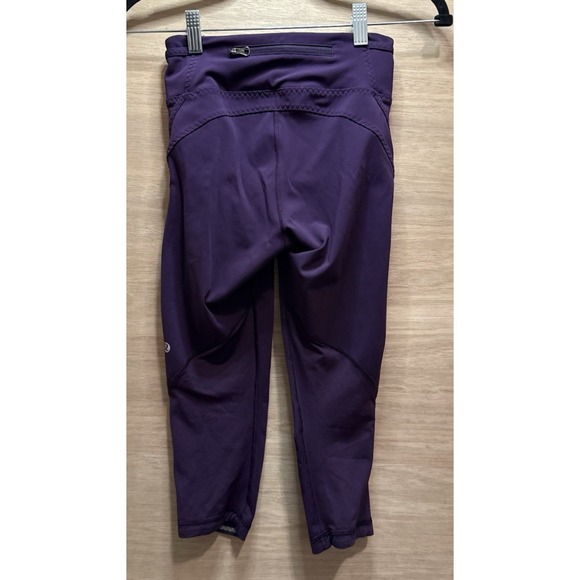 Lululemon Purple Plum Crop Leggings Size 2 - Picture 2 of 7